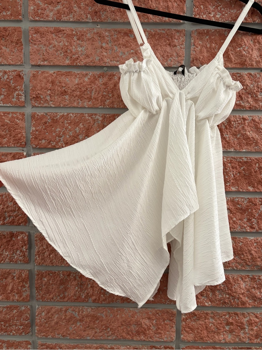 🌟 Cream Ruffled Spaghetti Strap Top - Picture 4 of 4